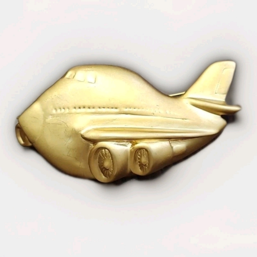 Vtg Polished/Matte Gold Tone Fat Jet Airplane Pin Brooch Airport Retro Look Cute